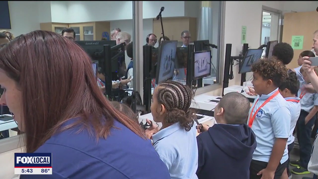 Biomedical school gives kids hands-on experience