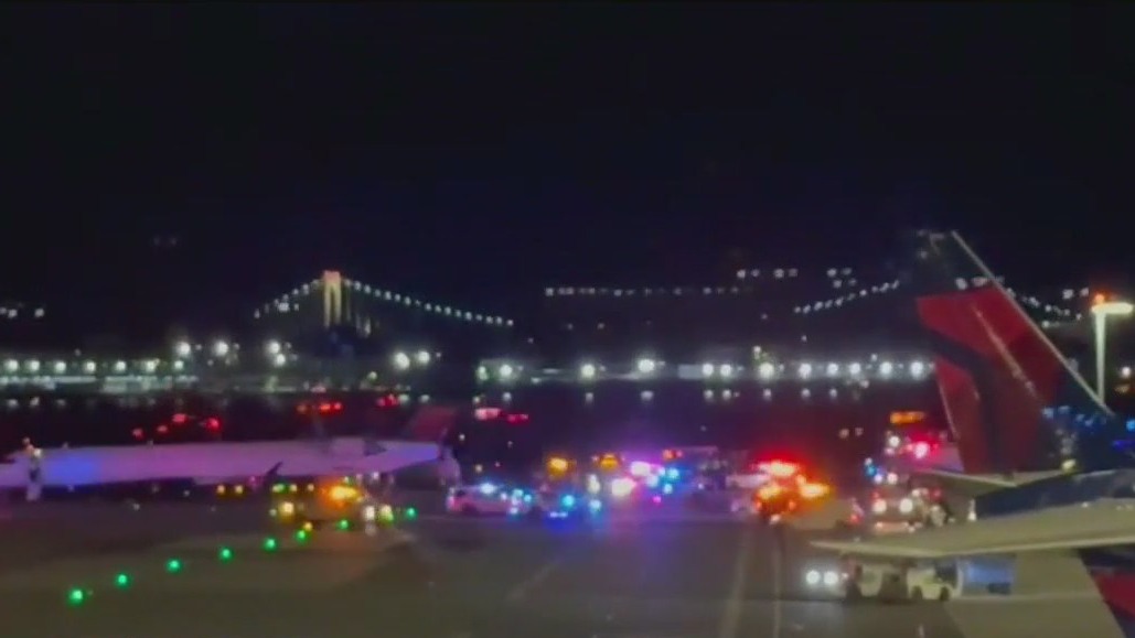 2 planes collide while taxiing at LaGuardia Airport