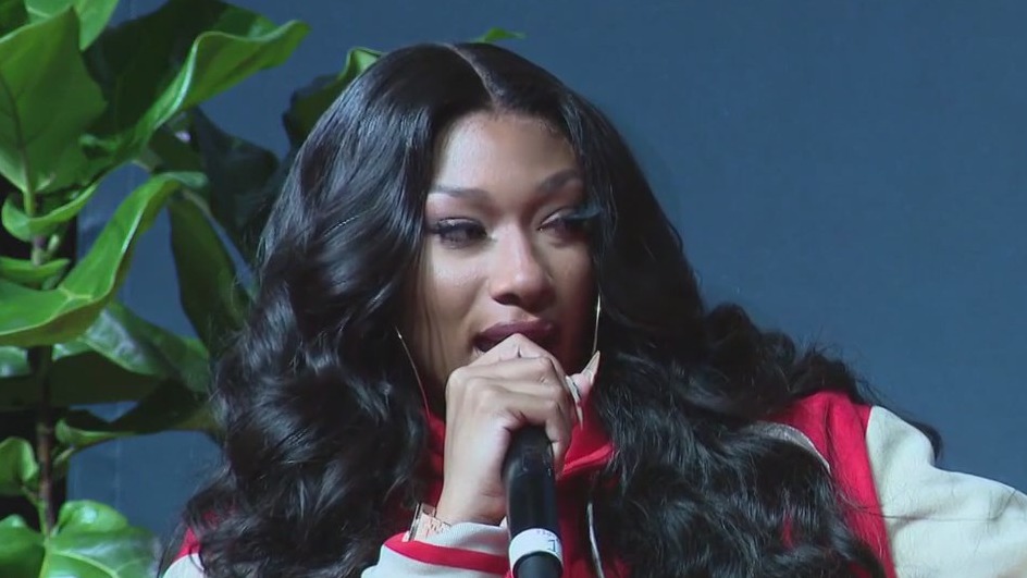 Bayou City Buzz - Megan Thee Stallion giving back to TSU students