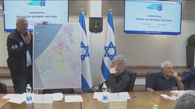 Israel pauses fighting for humanitarian aid