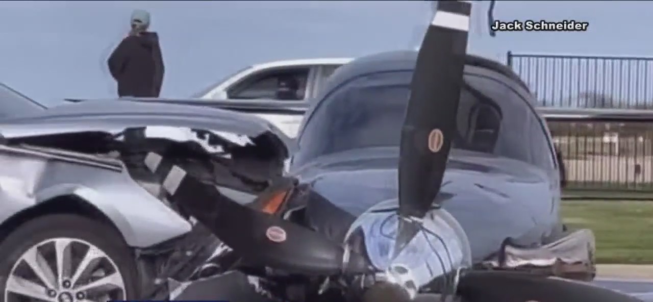Small plane crash in North Texas caught on camera