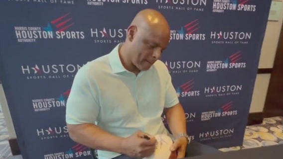 Warren Moon named Houston Sports Hall of Fame Inductee