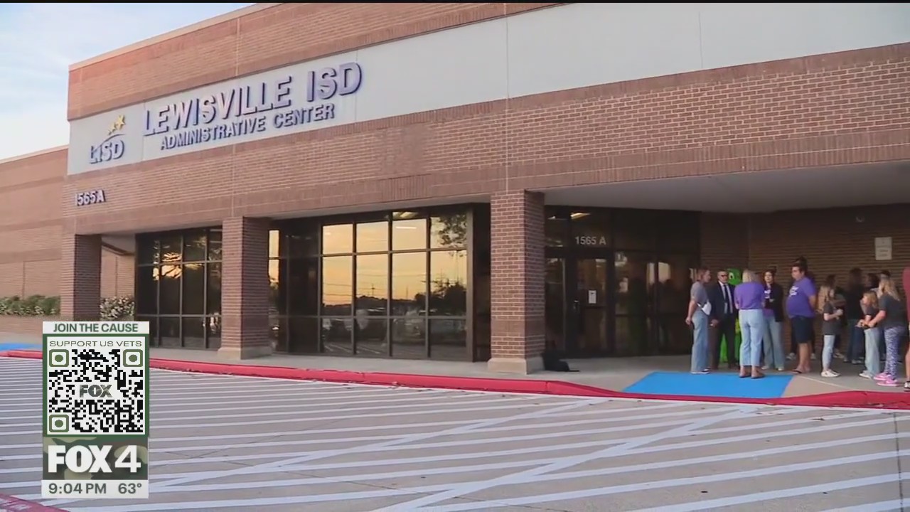 Lewisville parents voice concerns about school closures