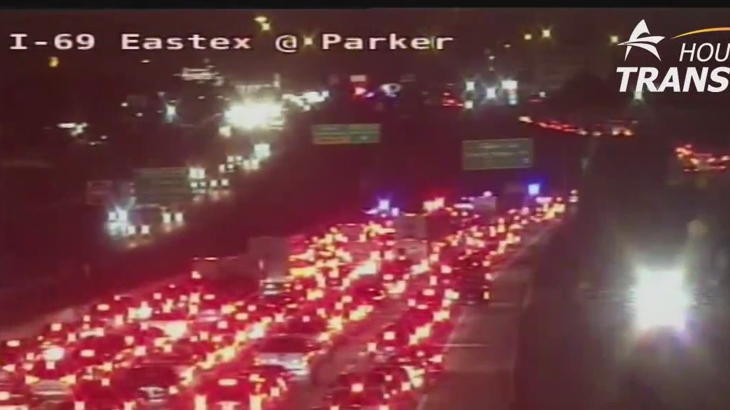 1 killed in auto-pedestrian crash on Eastex Freeway | FOX 26 Houston