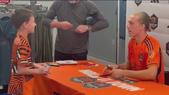 Houston Dynamo defender hosts meet and greet