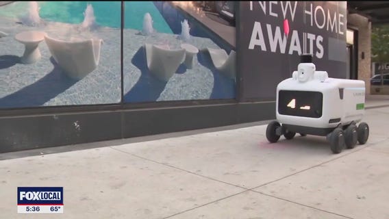 Self-driving robots in Dallas for Uber Eats deliveries