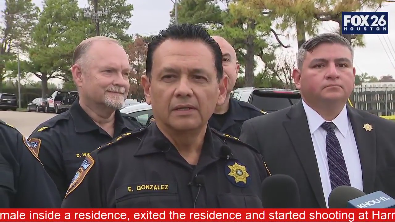 Update: Man killed in shootout with Harris County deputies | FOX 26 Houston