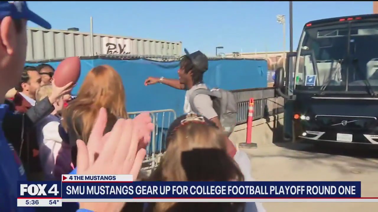 SMU fans send off Mustangs to playoffs