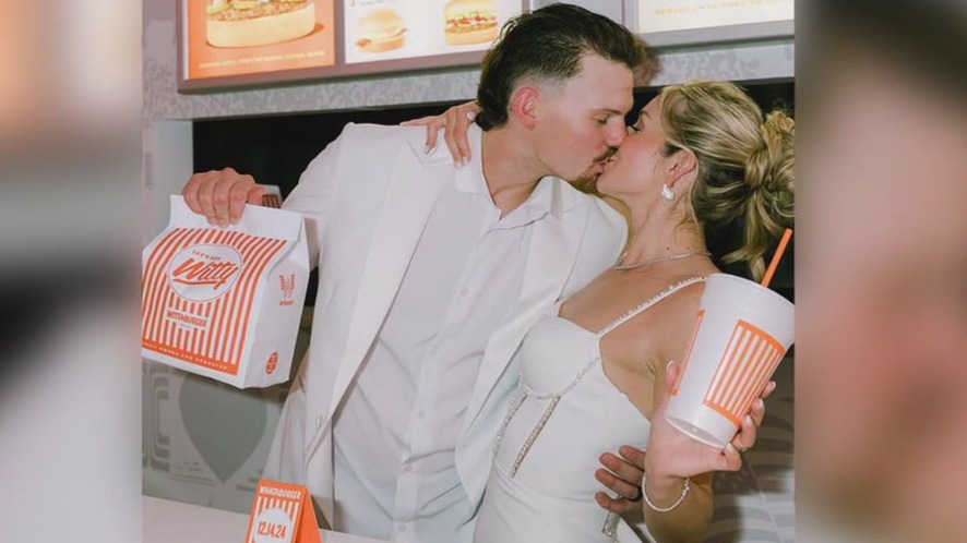 A Whataburger wedding & top Xmas celebrations in NTX