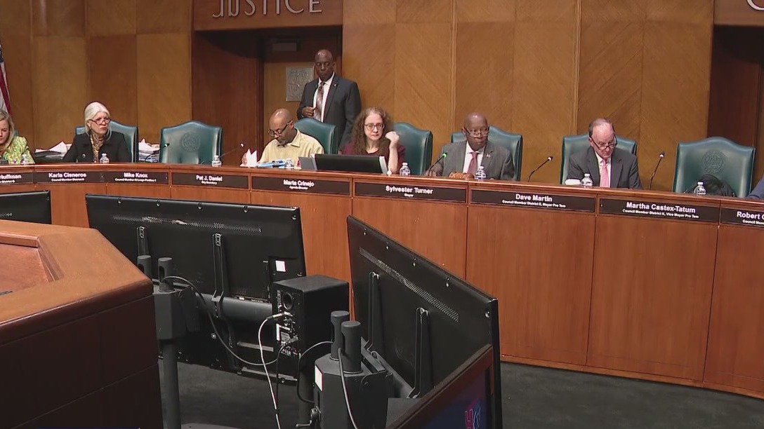 Houston City Council delays vote on water ordinances