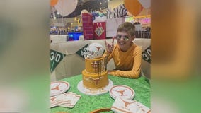 Young Texas Longhorns Fan's gets emotional