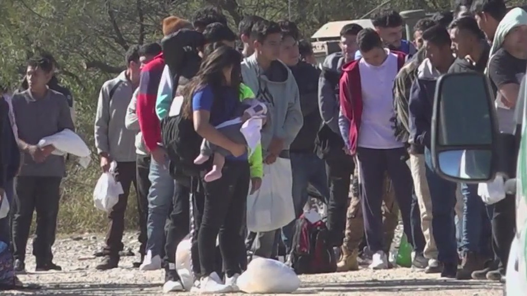 Thousands of migrants flooding southwest border