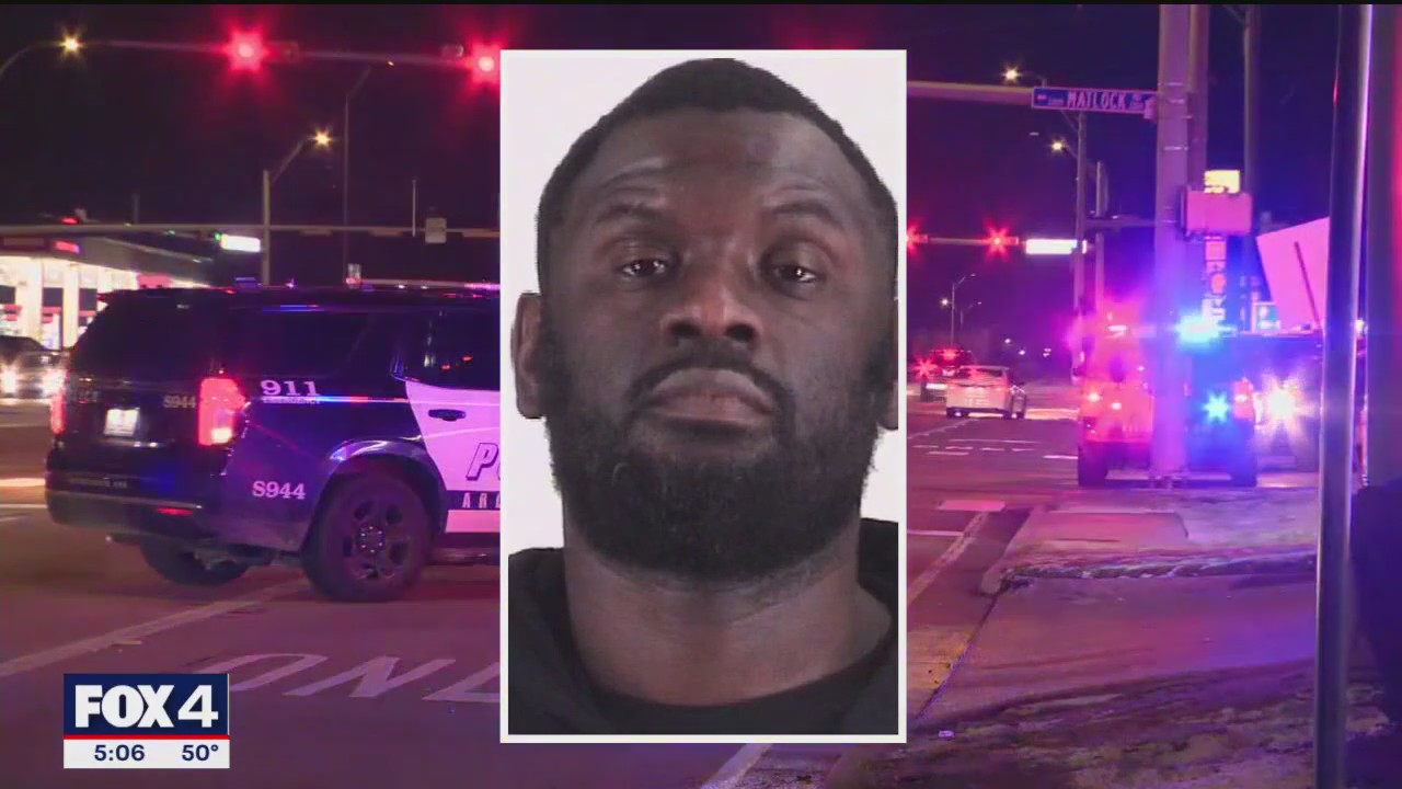 CashMax employees tied up during armed robbery