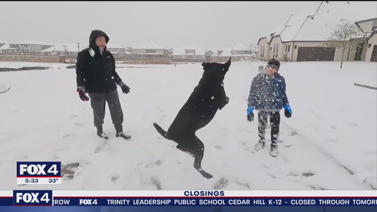 North Texans get outside to enjoy snowy weather