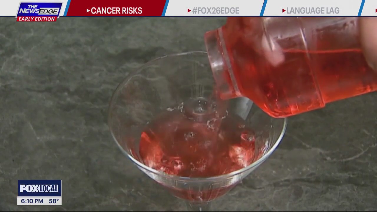 Cancer risks associated with foods and drinks