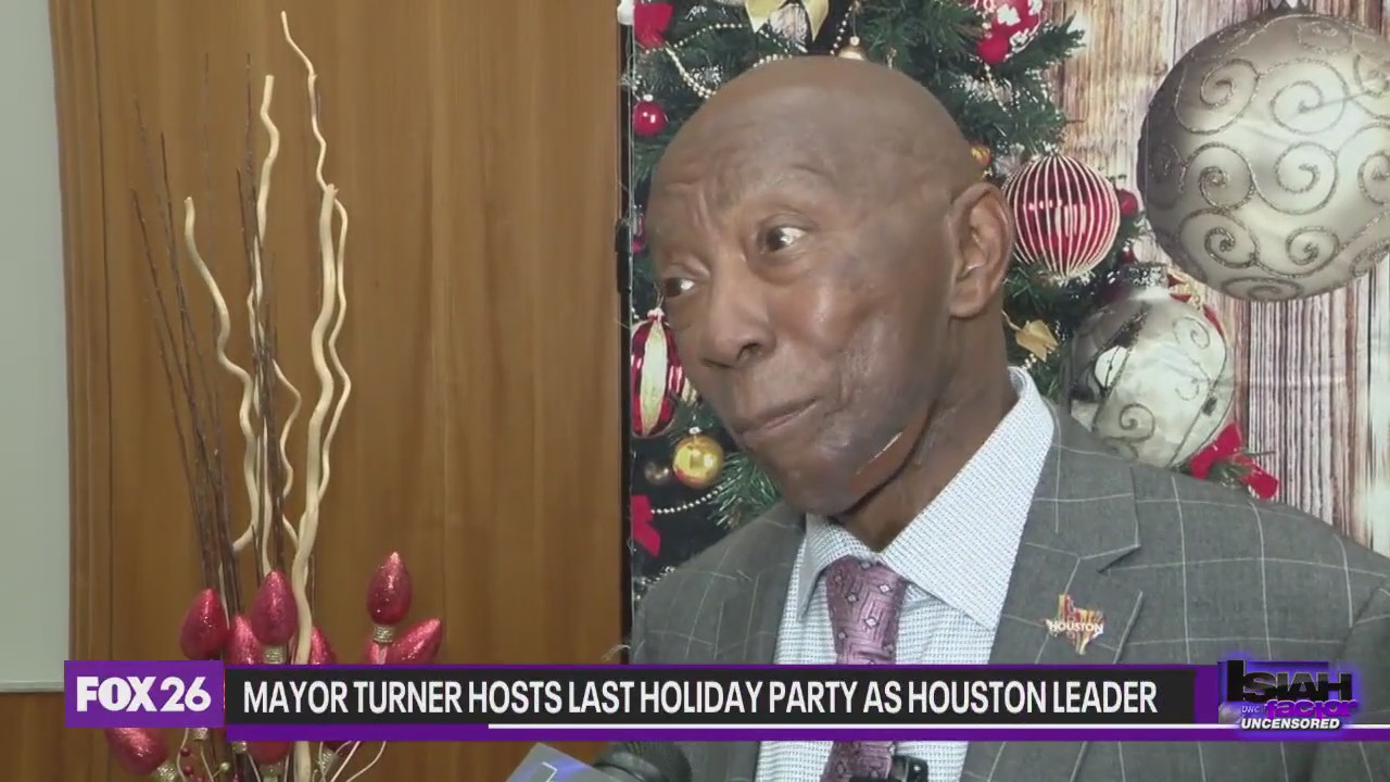 Mayor Sylvester Turner hosts final holiday party as Houston leader