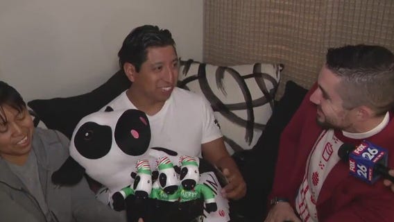 Day 7 of 12 Days of Christmas: Vicente family