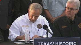 Texas Governor signs border bills