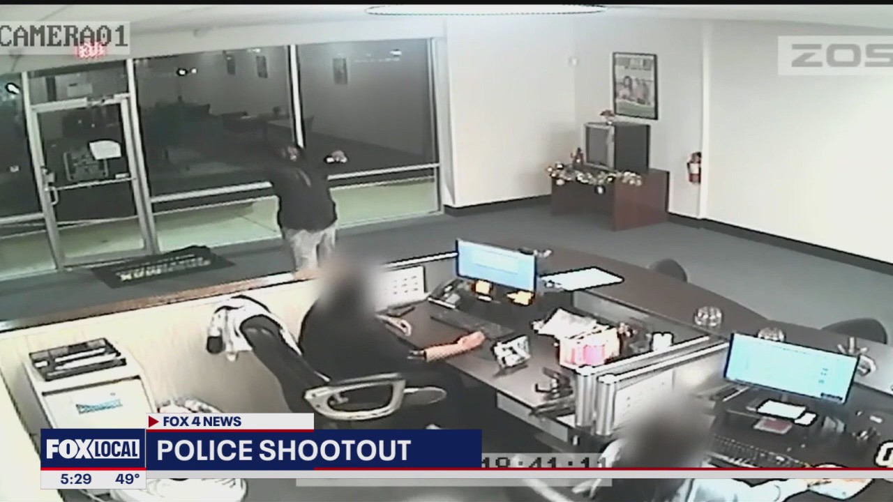 Arlington PD releases CashMax armed robbery video