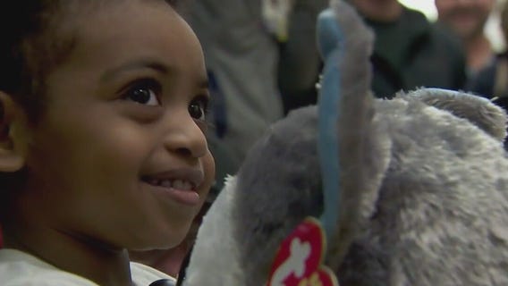 Minnesota firefighters bring gifts to burn victims