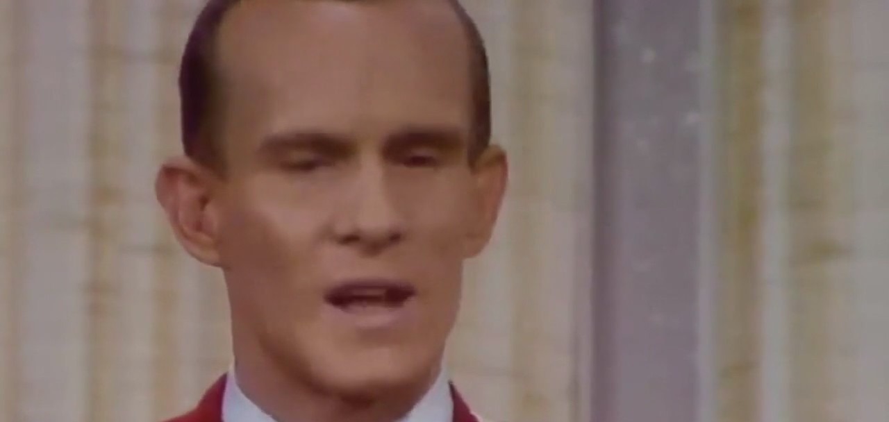 Comedy Legend Tom Smothers passes away at 86