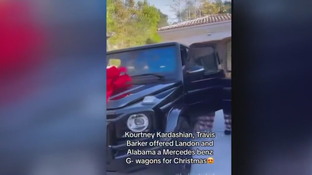 Kourtney Kardashian's hubby surprises kids with lavish gifts