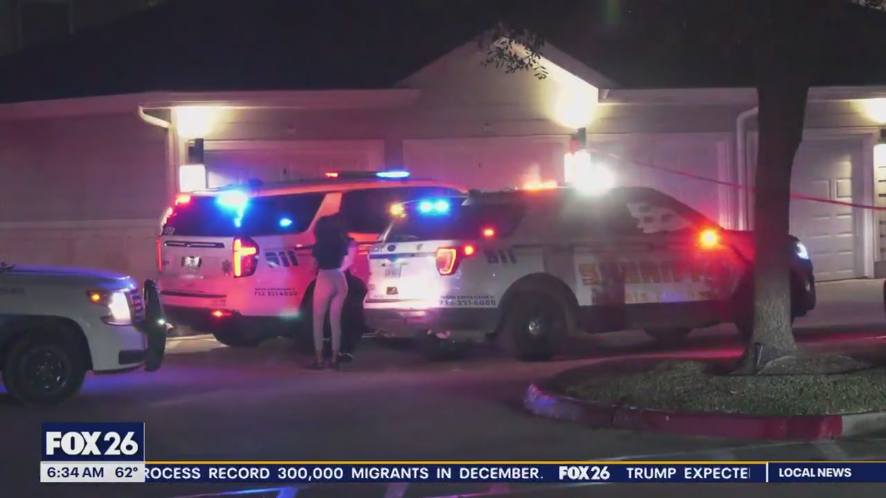 Boyfriend shot in head; shooter drove away