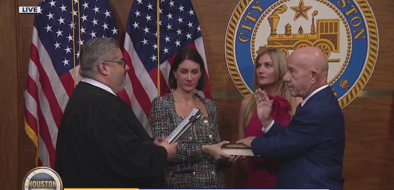 New Houston Mayor sworn in