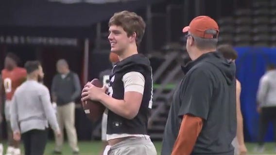 Texans prepare for CFP semifinals vs. Washington Huskies