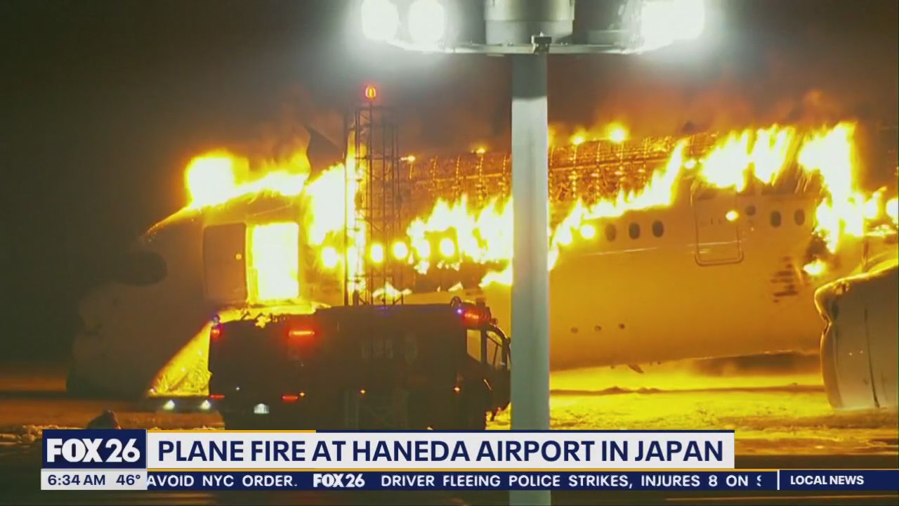 Plane fire at Haneda Airport in Japan