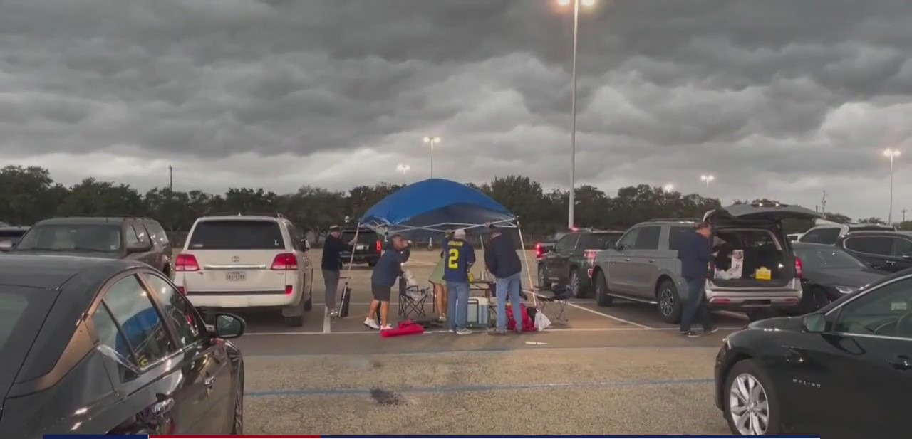 College playoff severe weather affects football fans