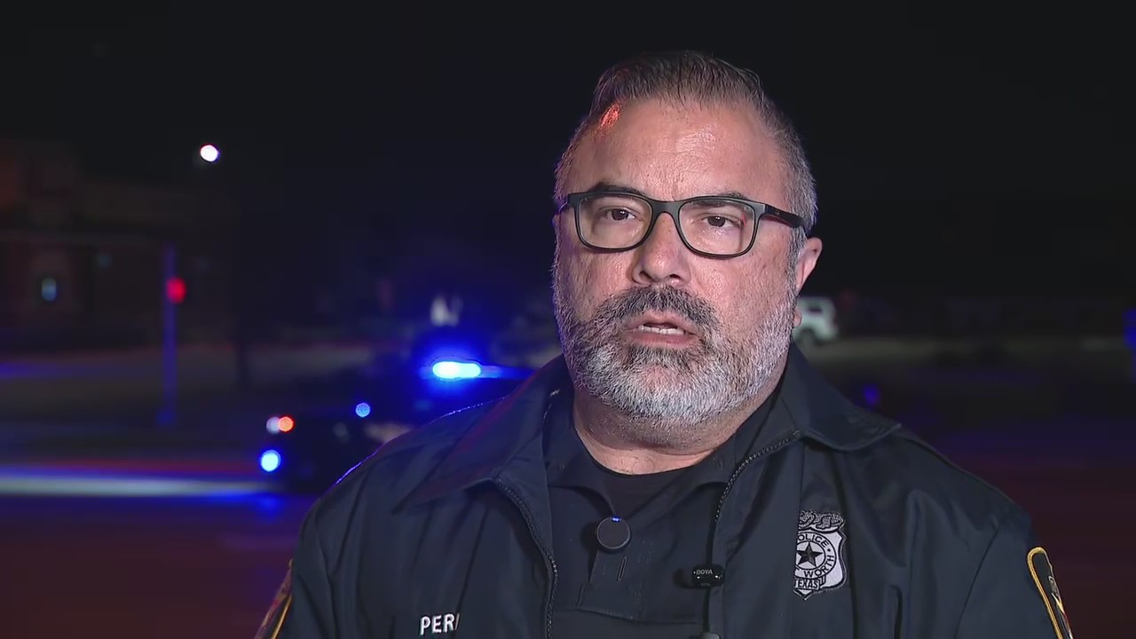 Fort Worth police chase suspect in woman's death