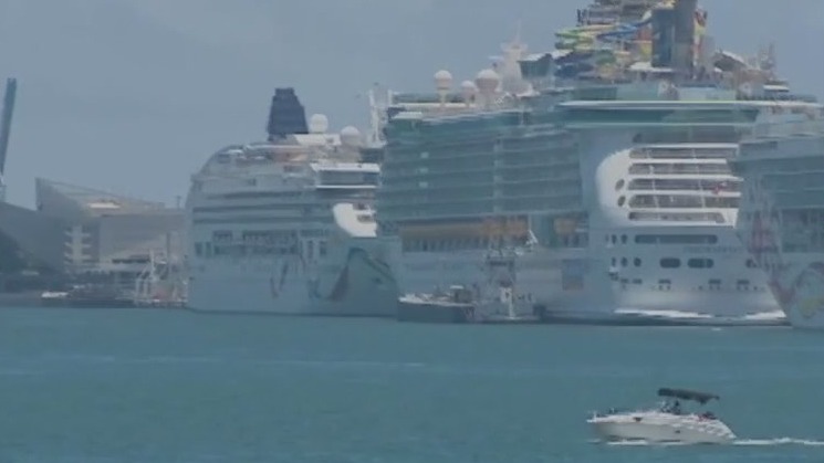 How to score a deal on winter travel