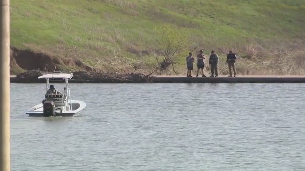 Infant recovered from car in Trinity River