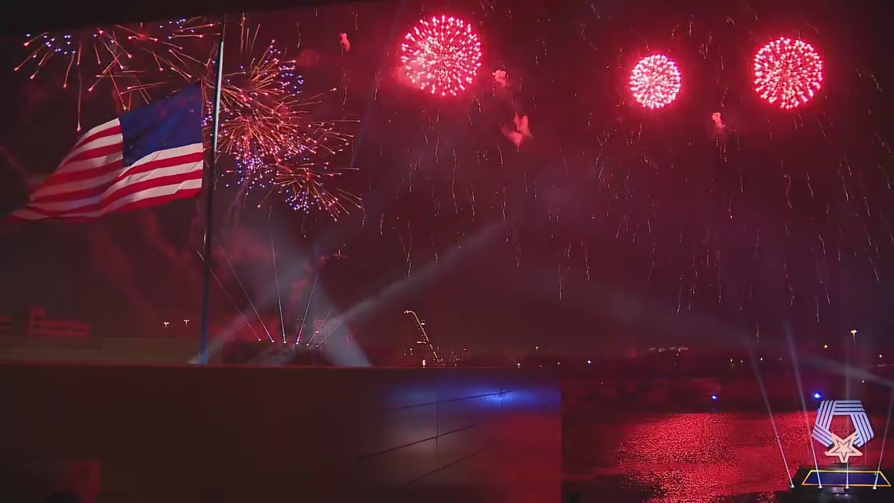 National Medal of Honor Museum fireworks display: FULL