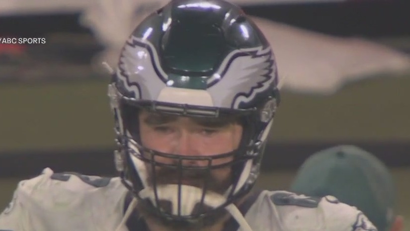 Philadelphia Eagles Jason Kelce tells teammates he's retiring