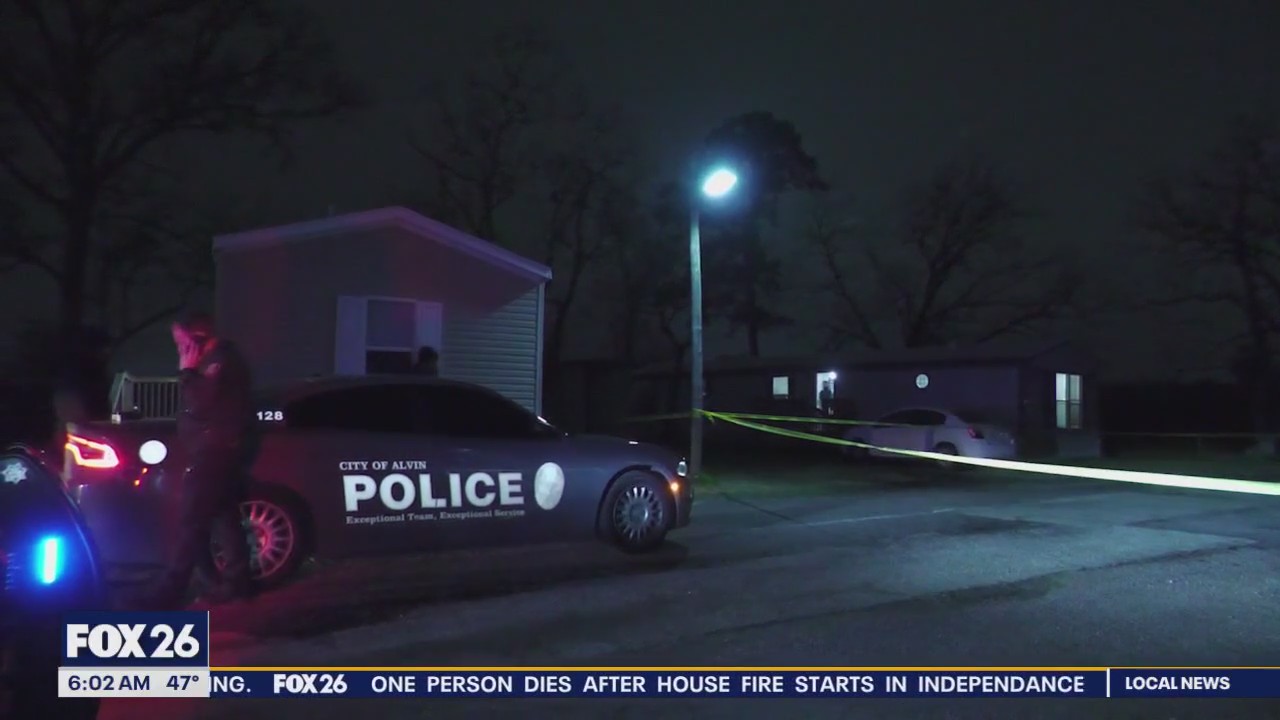 2 dead, 1 shot in home invasion in Alvin