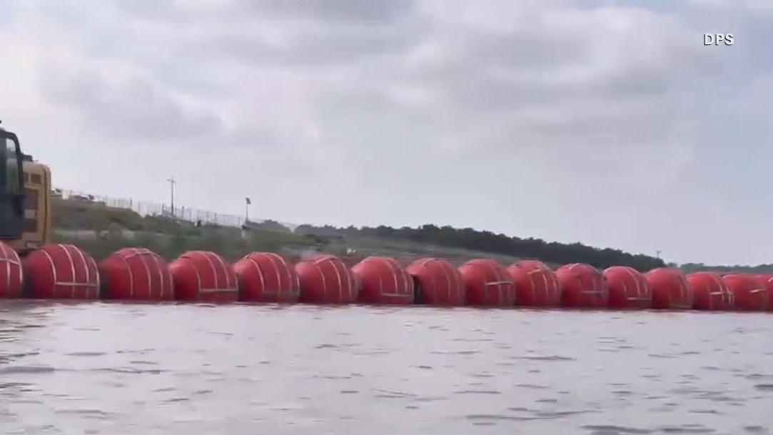 Floating barrier in Texas can remain until DOJ legal battle is over