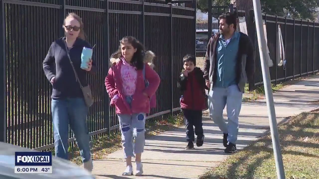 HISD schools release students early due to plumbing issues