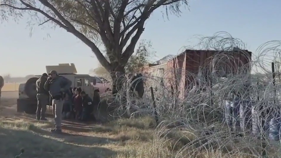 Border crisis: More razor wire goes up along the TX border
