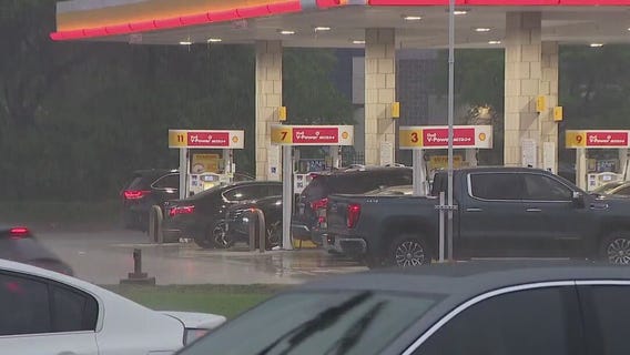 Houston weather: Residents getting ready for wet weather