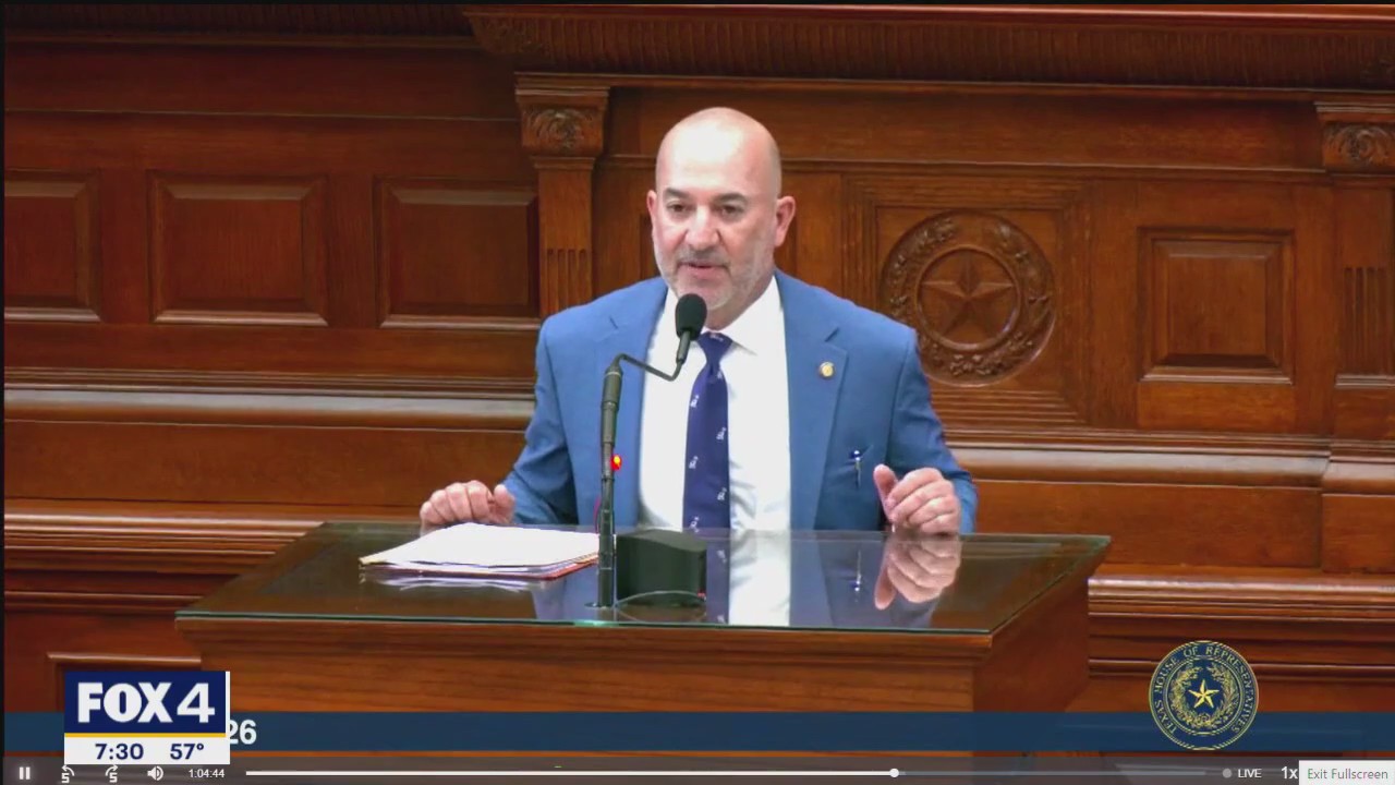 TX House approves bill to pay athletes for image