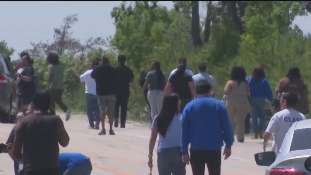 School shooting: 4 injured, suspect on the run