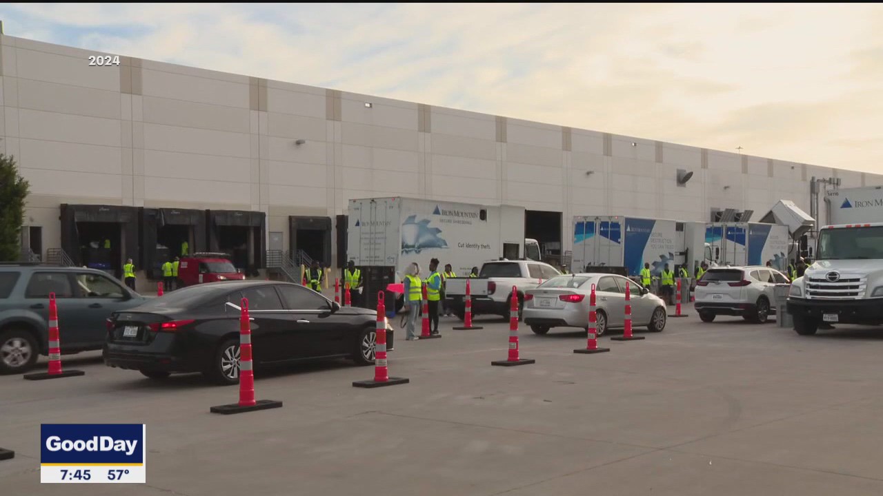 Comerica Banks hosts annual "Shred Day DFW"