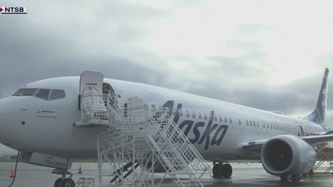 Boeing CEO meets with lawmakers on Capitol Hill