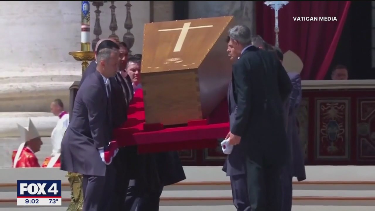 Pope Francis Funeral draws thousands to Vatican City