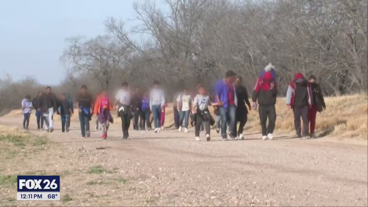 Border policy negotiations hit standstill as lawmakers disagree