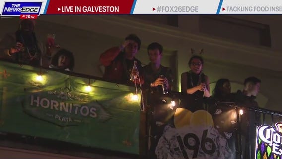 Mardi Gras! Galveston: Joining parades on Day 1!