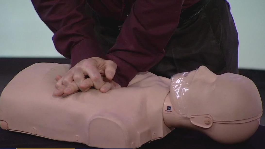 Learning how to do CPR