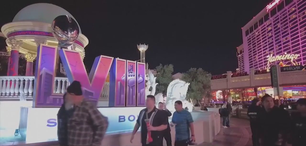 Las Vegas prepares for Super Bowl with massive turnout